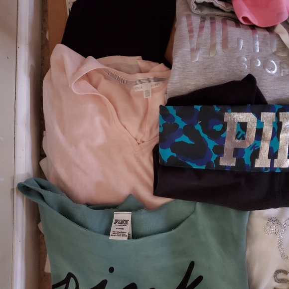 Victoria Secret Pink lot💗 *Price is firm* - Picture 4 of 7